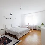 Neue renovierte und möblierte charmante Wohnung!!!