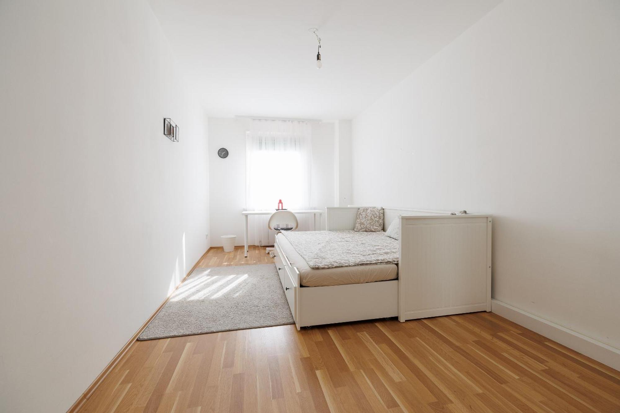Cozy, Spacious And Charming 4 Bedrooms Apartament Appartement
