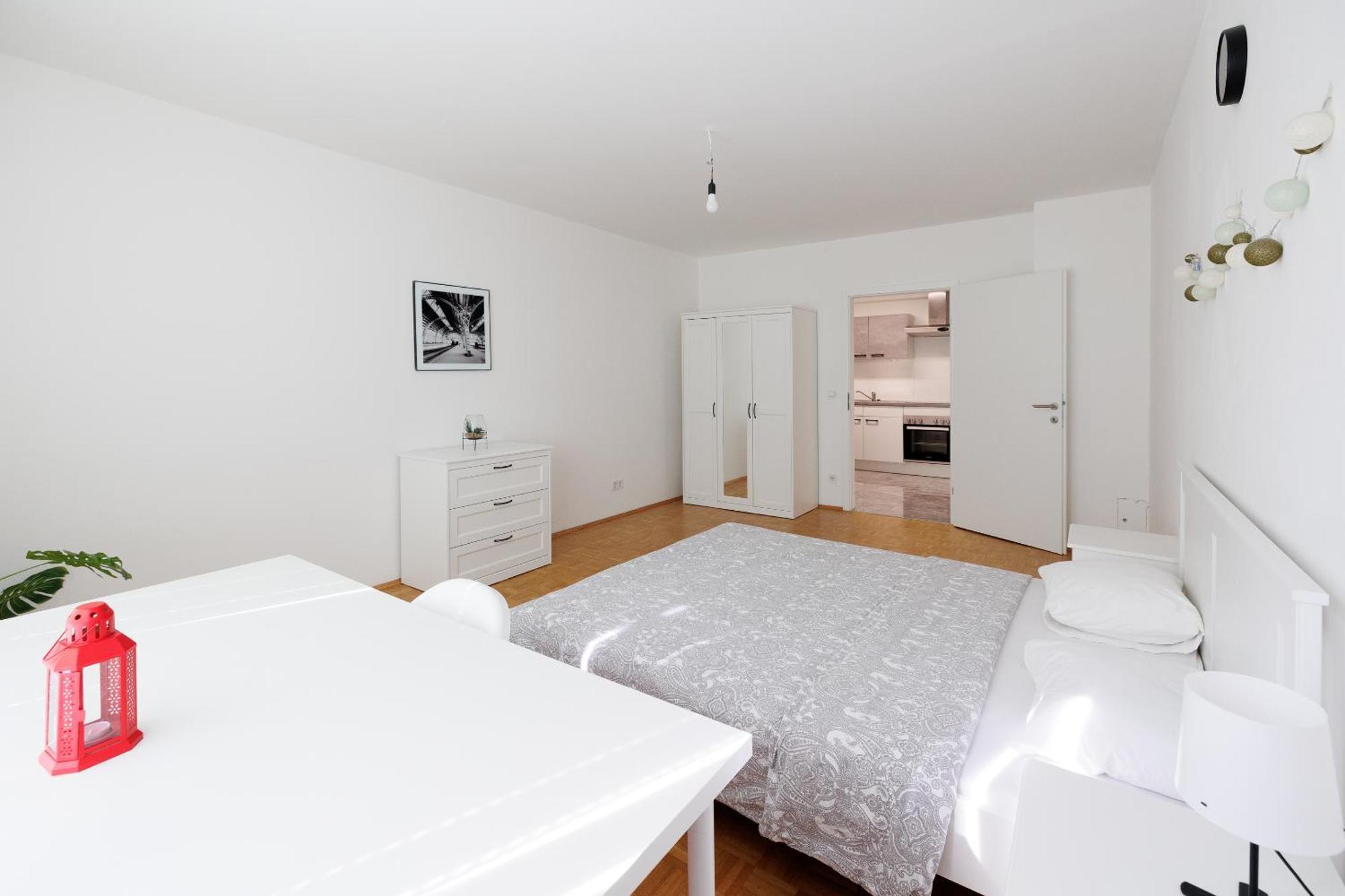Cozy, Spacious And Charming 4 Bedrooms Apartament Appartement